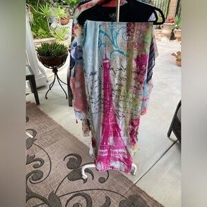 **Paris Graphic Scarf - Size M**